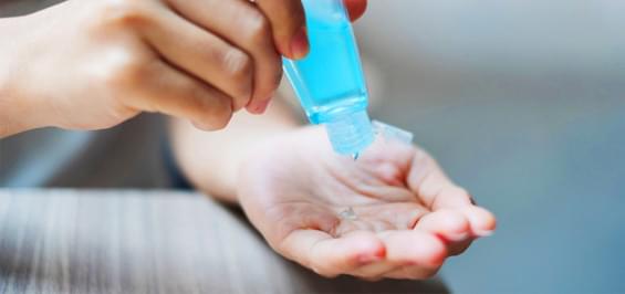 Антисептики для рук: який ефективніше проти вірусів?